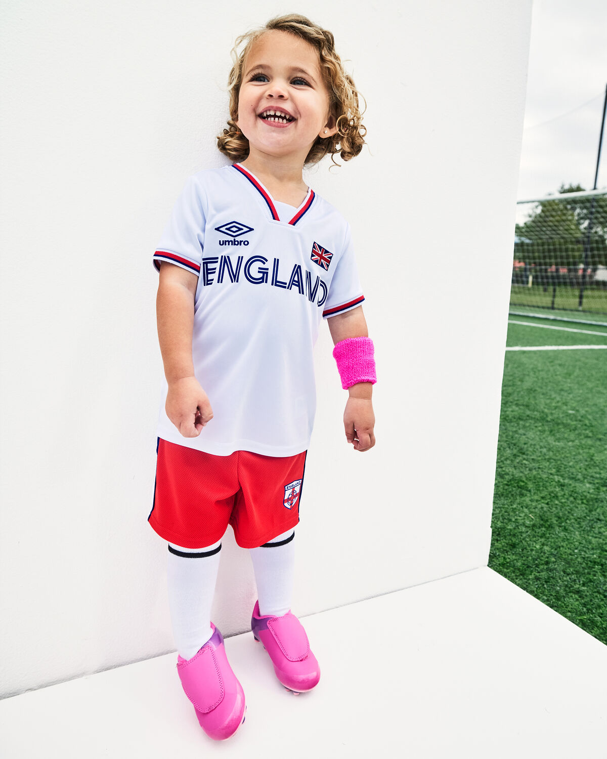 Kids 2-Piece Umbro England Soccer Jersey & Short Set - Red/Blue/White 11 Kids 2-Piece Umbro England Soccer Jersey & Short Set - Red/Blue/White