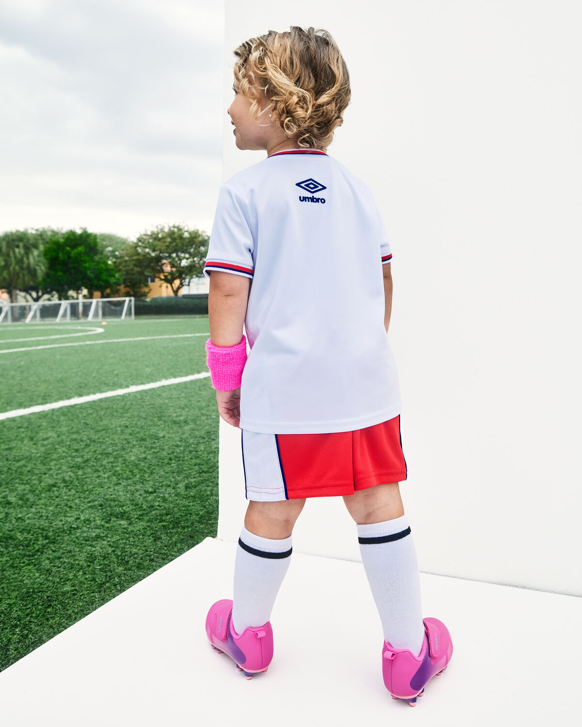 Kids 2-Piece Umbro England Soccer Jersey & Short Set - Red/Blue/White 12 Kids 2-Piece Umbro England Soccer Jersey & Short Set - Red/Blue/White